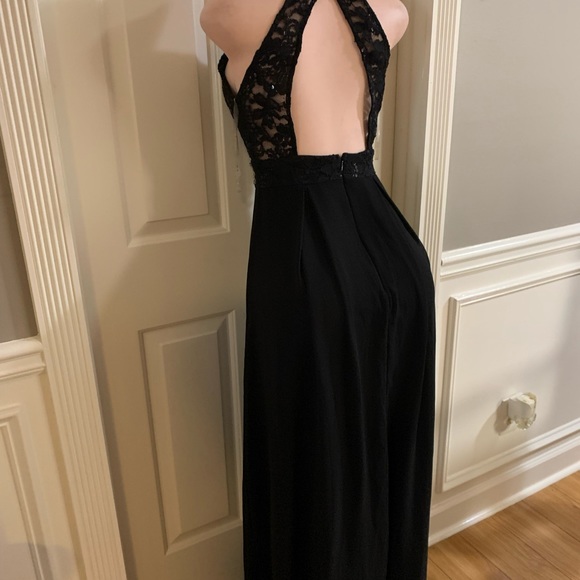 Women’s junior black halter maxi dress size (M) - Picture 11 of 11